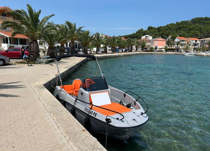 Quicksilver Activ 555 Open