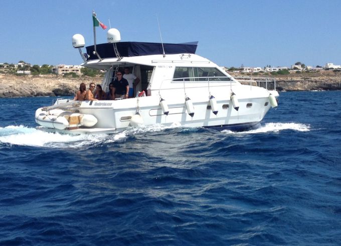 Ferretti Altura 36 Fly