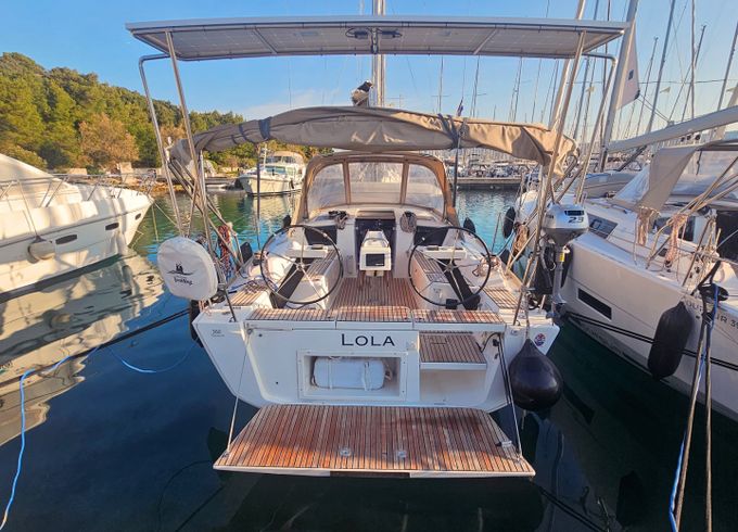 Dufour 360 Grand Large