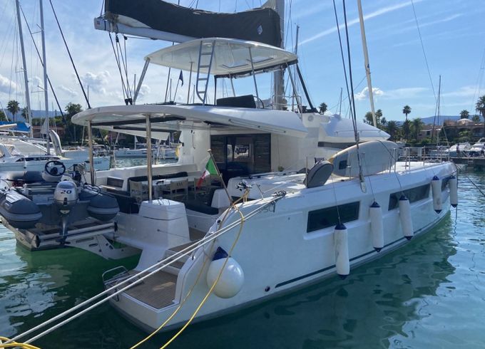 Lagoon 50