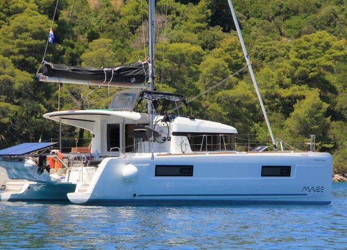Lagoon 40