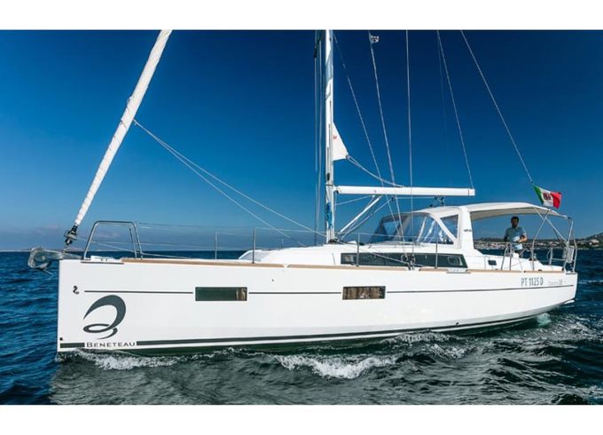 Bénéteau Oceanis 38