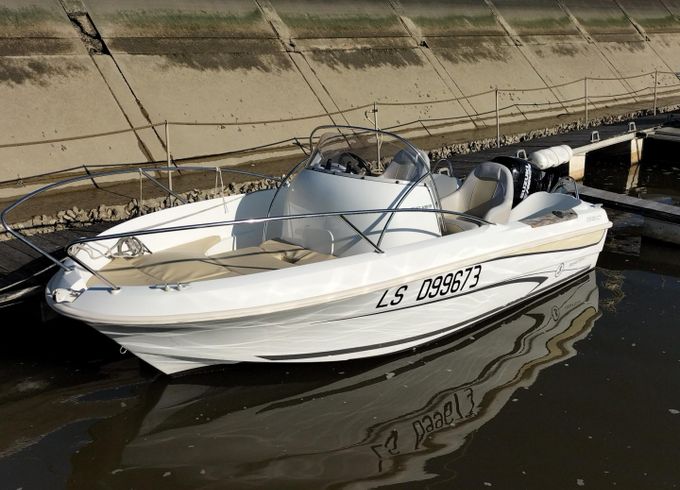 Bénéteau Flyer 550 Open