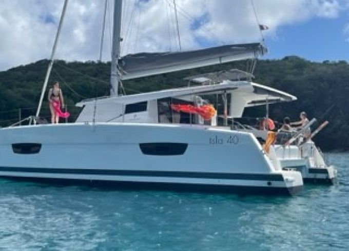 Fountaine Pajot Isla 40