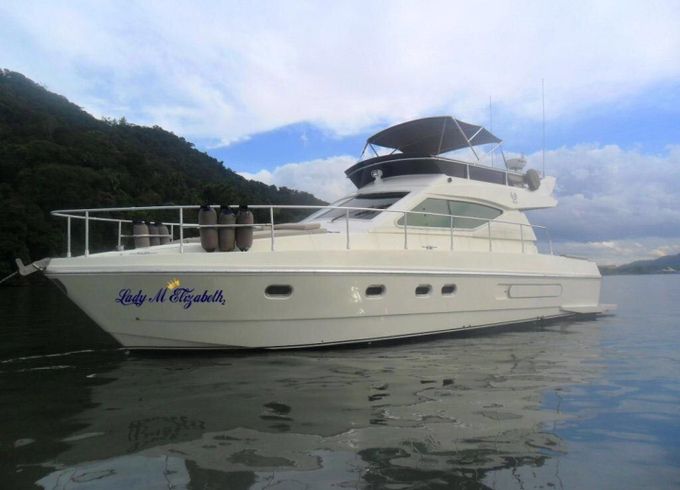 Ferretti 43