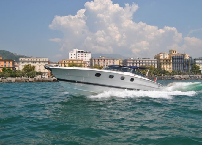 Tornado 38 Flush Deck