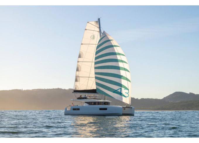 Lagoon 43
