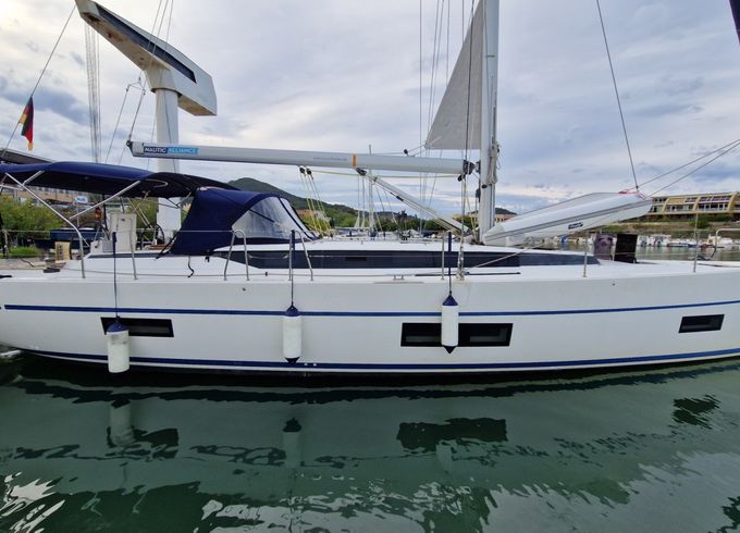 Bavaria C45 Holiday