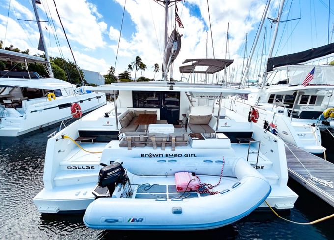 Fountaine Pajot Astrea 42