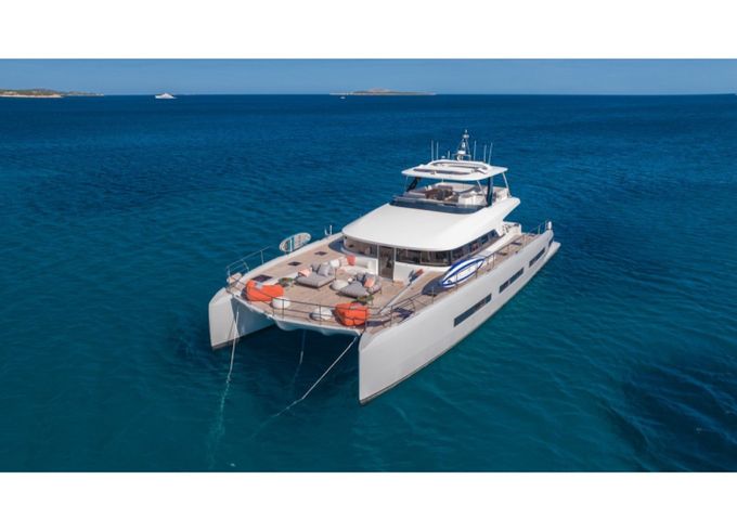 Lagoon Seventy 8