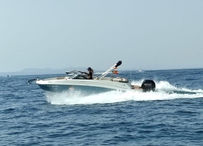 Bayliner VR5 OB