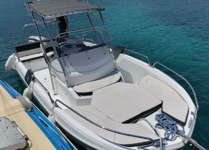 Bénéteau Flyer 6.6 SPACEdeck