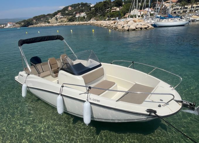 Quicksilver Activ 675 Open
