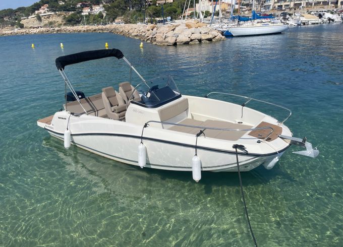 Quicksilver Activ 605 Open