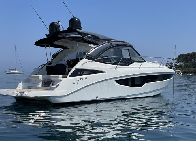 Galeon 335 HTS