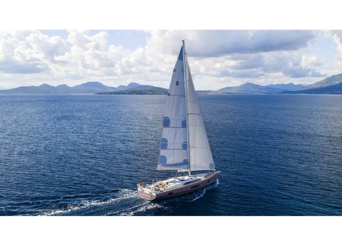 Bénéteau Oceanis 52
