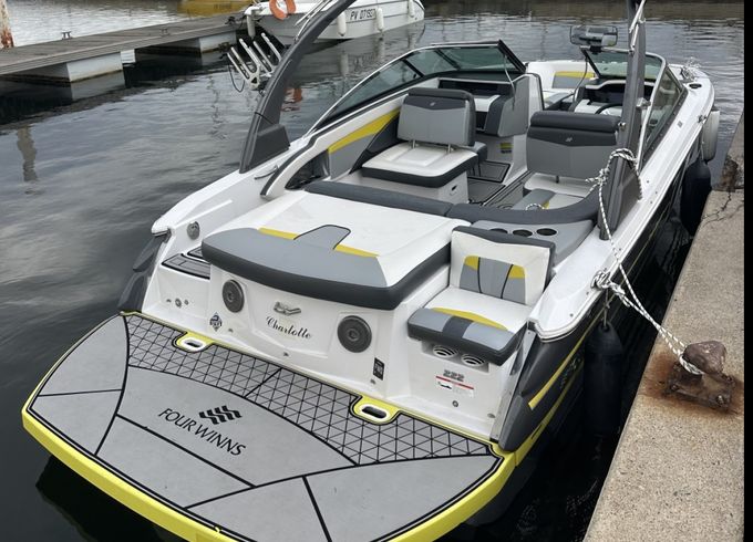 Four Winns TS 222