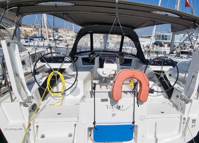Dufour 37