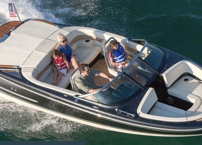 Chris Craft Carina 21