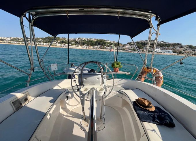 Hunter 320