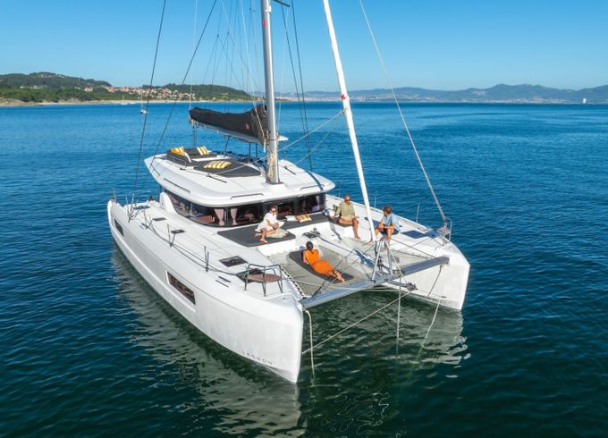 Lagoon 43