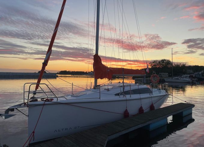 Altra 27