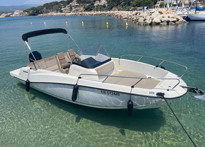 Quicksilver Activ 675 Open