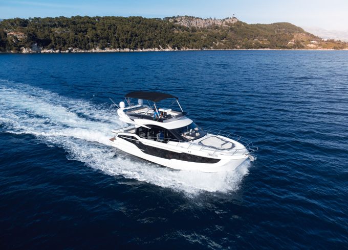 Galeon 440 Fly