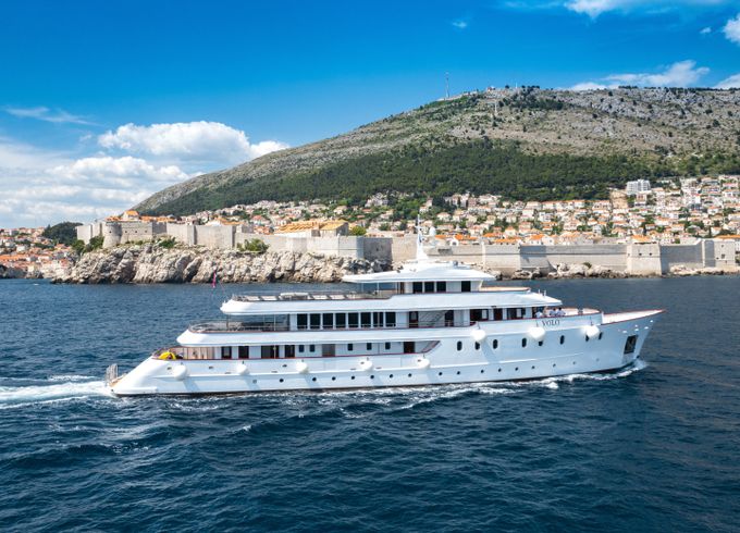 Motoryacht Yolo