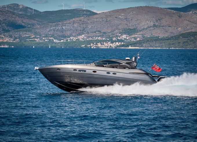 Pershing 50