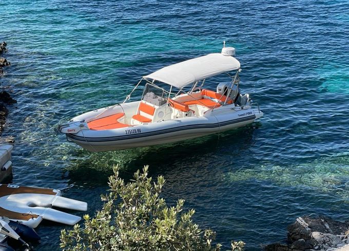Marlin Boat 790 Pro Dynamic