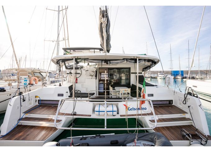 Lagoon 42