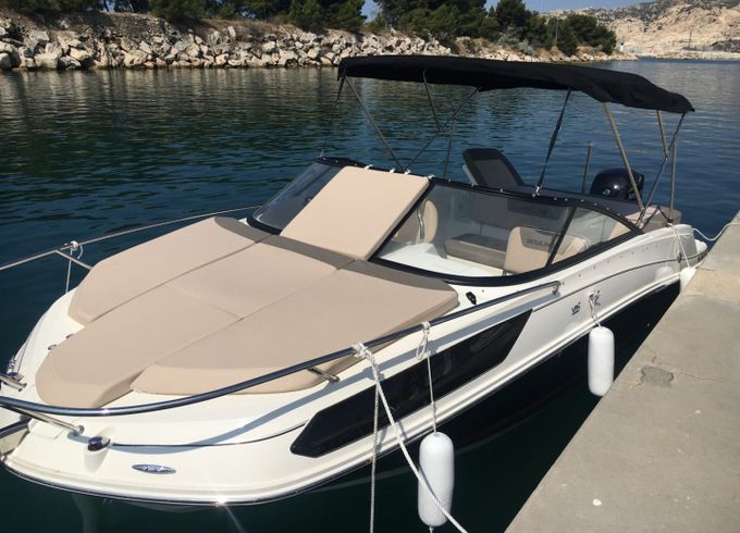Bayliner VR5 Cuddy