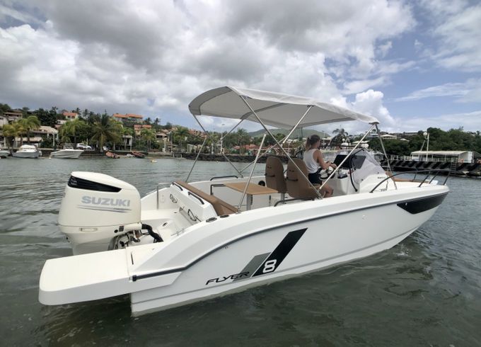 Bénéteau Flyer 8 SUNdeck