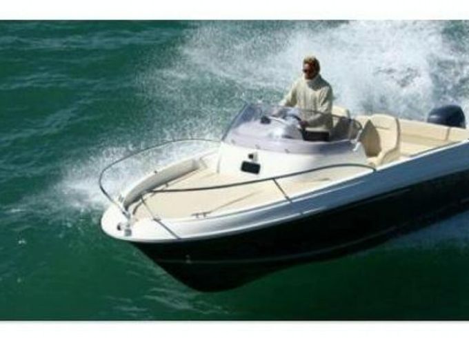 Jeanneau Cap Camarat 555