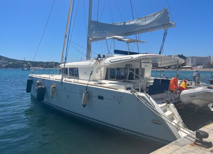 Lagoon 450 F