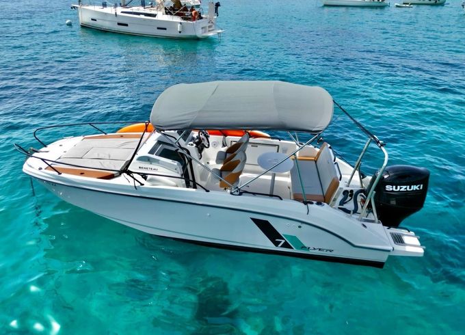 Bénéteau Flyer 7 SUNdeck