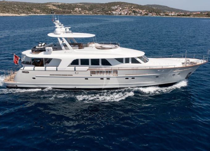 Motoryacht