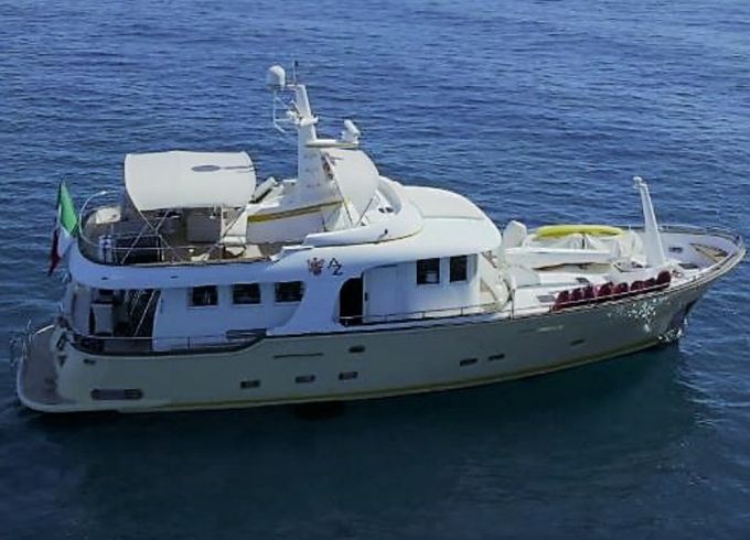 Raymarine srl Terranova 68 Yachts