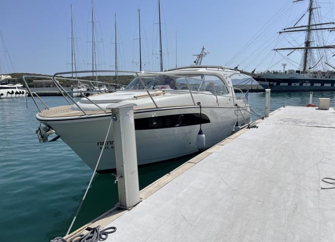 Marex 310 Sun Cruiser