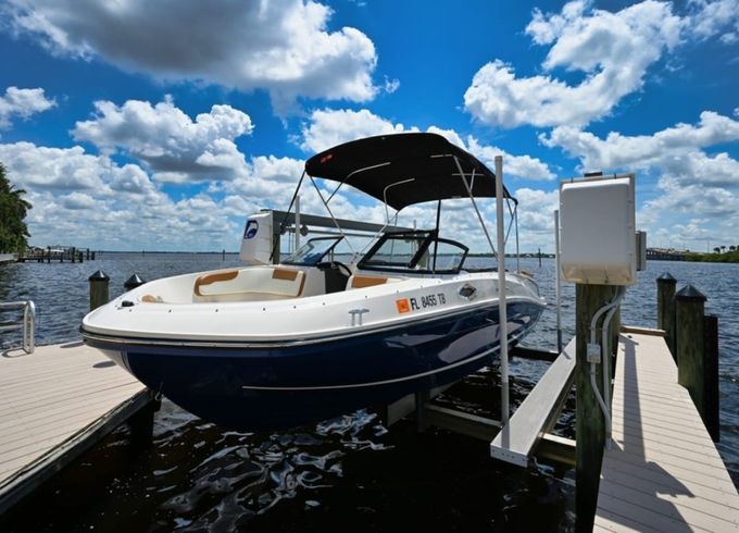 Bayliner VR6