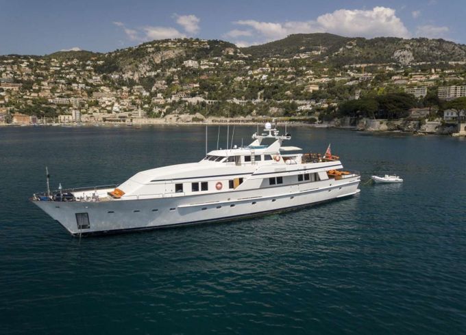 Custom Steel Hull-USCG Inspected Vessel Fiorente