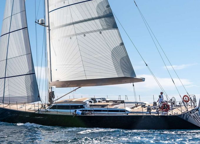Perini Navi BLACK LION