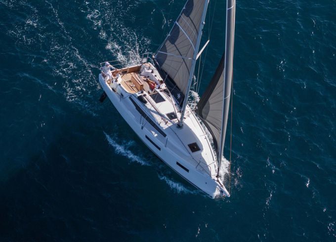 Jeanneau Sun Odyssey 350