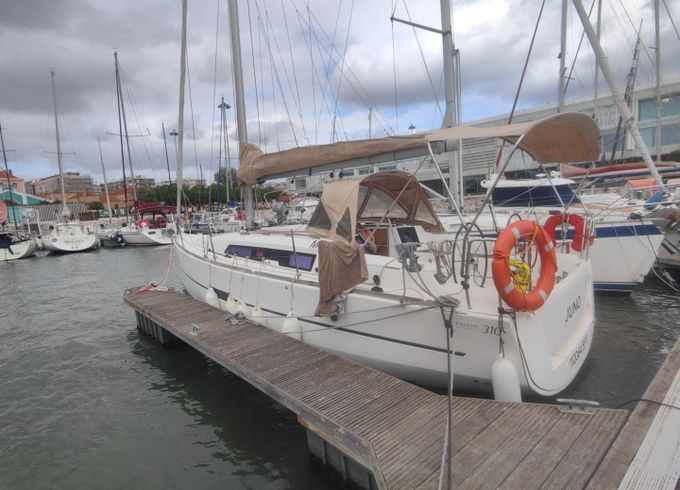 Dufour 310 Grand Large