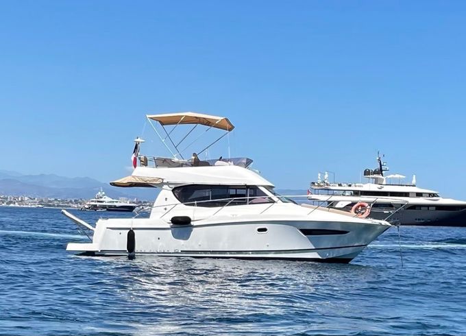 Jeanneau Merry Fisher 10
