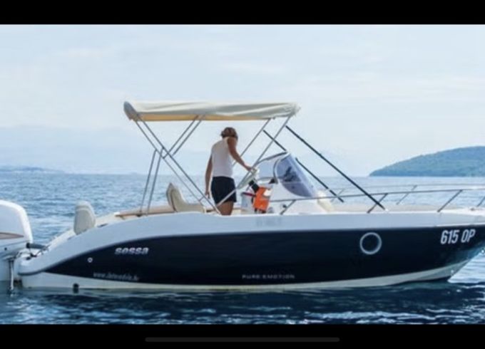 Sessa Marine Key Largo 20