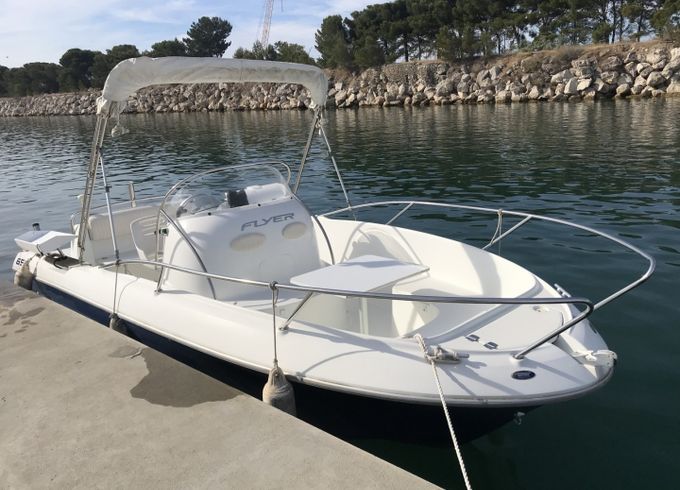 Bénéteau Flyer 650