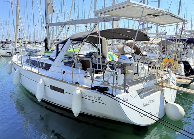 Bénéteau Oceanis 41