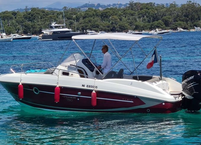 Bénéteau Flyer 750 Sun Deck Rubis